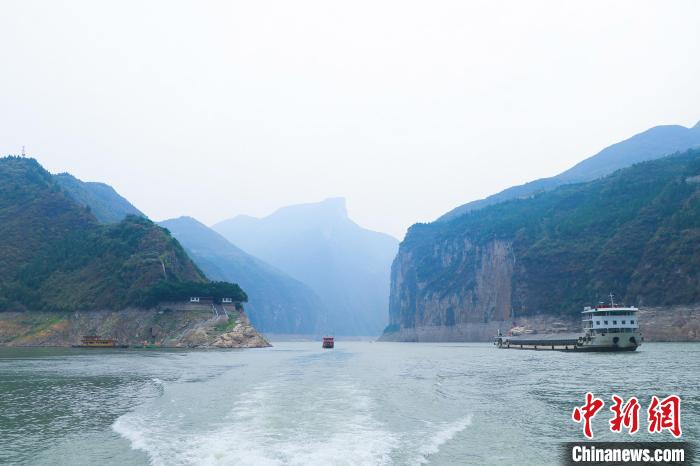 一場巡河“找茬”行動，何以巡出碧水東流的長江？