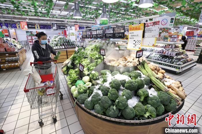 30年間，購(gòu)物方式從“手推車”到“一鍵購(gòu)”，美特好見(jiàn)證著山西超市經(jīng)濟(jì)的變遷?！?jiān)?攝