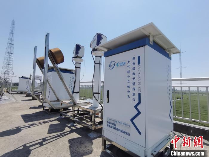 壽縣國(guó)家氣候觀象臺(tái)內(nèi)各種觀測(cè)設(shè)備?！侨?攝