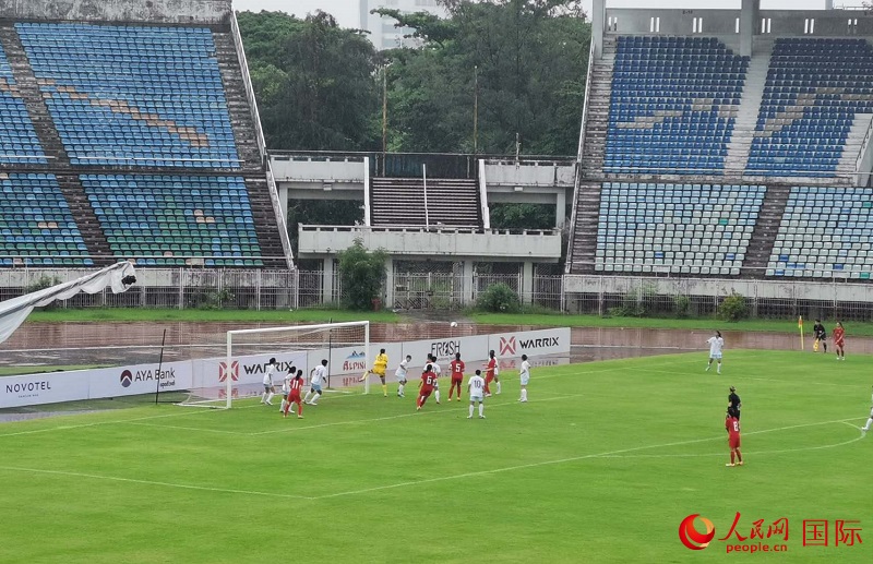 中國(guó)臺(tái)北隊(duì)門前風(fēng)聲鶴唳。人民網(wǎng)記者 李秉新攝