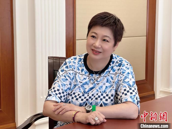 專訪榮毅仁侄女榮智豐：不想為“榮”字丟臉，要做最好