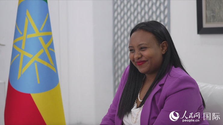 萊利斯接受人民網(wǎng)專訪。人民網(wǎng)記者 劉寧攝