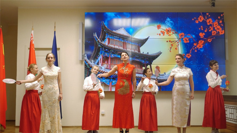 白俄羅斯國立大學(xué)孔子學(xué)院的中秋晚會(huì)。受訪者供圖