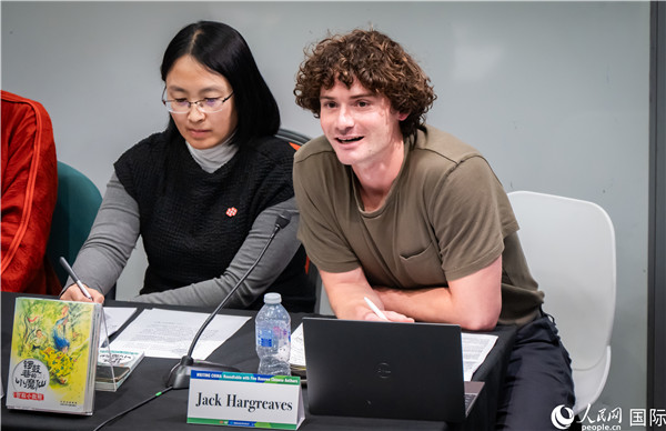 4、英國漢學家沈如風對中國文學譯作的未來充滿期待。郭錦標攝