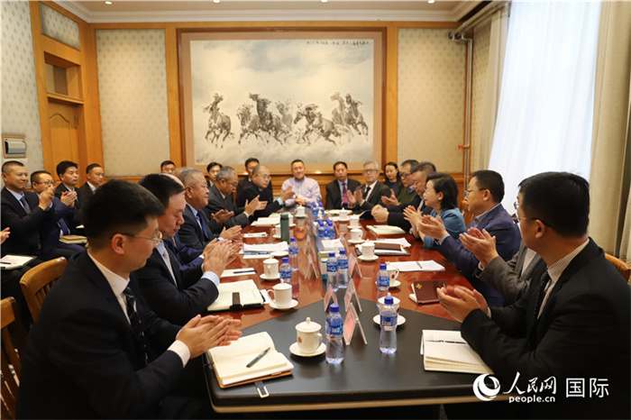 3.2023年10月30日，中國(guó)駐蒙使館座談會(huì)現(xiàn)場(chǎng)。人民網(wǎng)記者 霍文攝