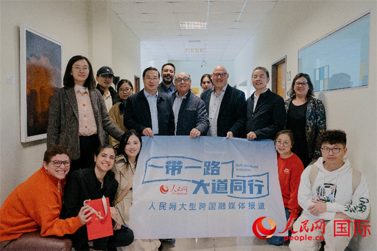 人民網(wǎng)“一帶一路 大道同行”大型跨國融媒體報(bào)道組走進(jìn)烏拉圭。人民網(wǎng)記者 張若涵攝