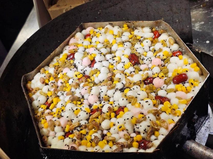 南京特色小吃梅花糕。圖片來源：臺灣“中時新聞網(wǎng)”游定剛攝