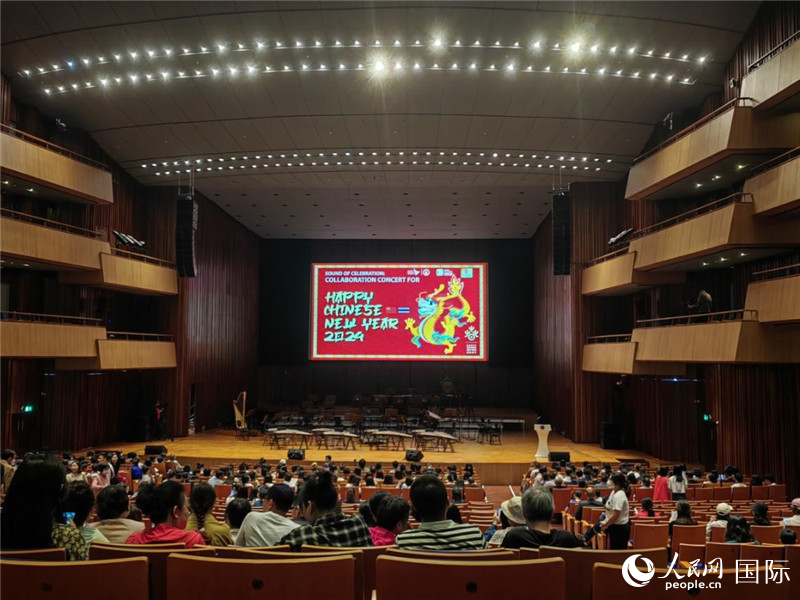 “歡慶之聲—2024歡樂春節(jié)音樂會”14日在泰國瑪希隆王子音樂廳舉行。人民網(wǎng)記者 楊一攝