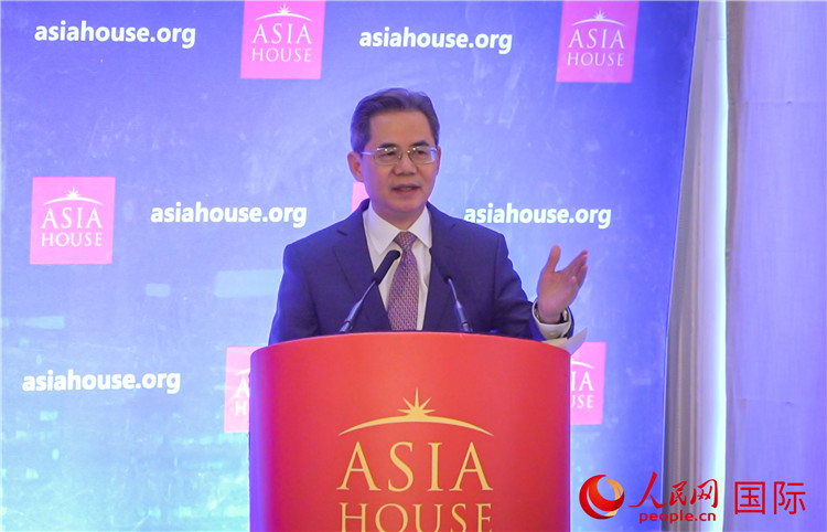 鄭澤光大使強調(diào)，中國經(jīng)濟長期向好的總趨勢不會改變。人民網(wǎng) 郭錦標(biāo)攝