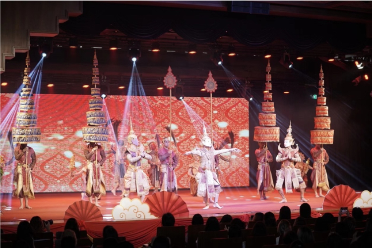 圖為2024“歡樂春節(jié)”中泰互致新春賀辭活動(dòng)現(xiàn)場(chǎng)。 中國(guó)駐泰國(guó)大使館文化處供圖