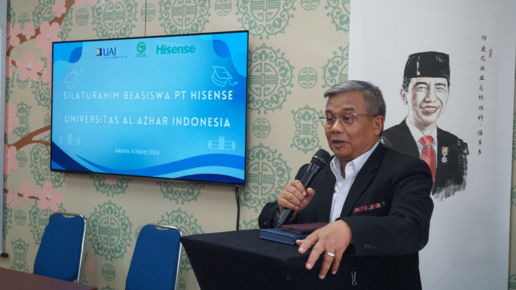 阿拉扎大學(xué)校長亞塞普致辭。阿拉扎大學(xué)孔子學(xué)院供圖