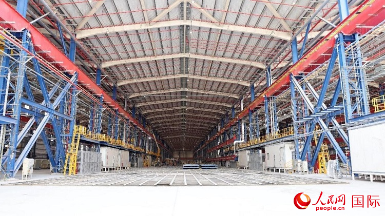 已移交業(yè)主的C201船體車間。人民網記者管克江攝