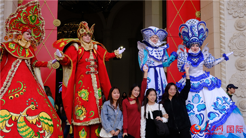 北京展覽館舉辦首屆俄羅斯“謝肉節(jié)”慶?；顒?。人民網(wǎng) 褚夢琦攝