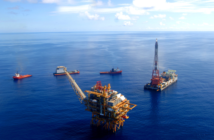 渤海油田累計生產(chǎn)油氣當(dāng)量超5億噸。賈磊攝