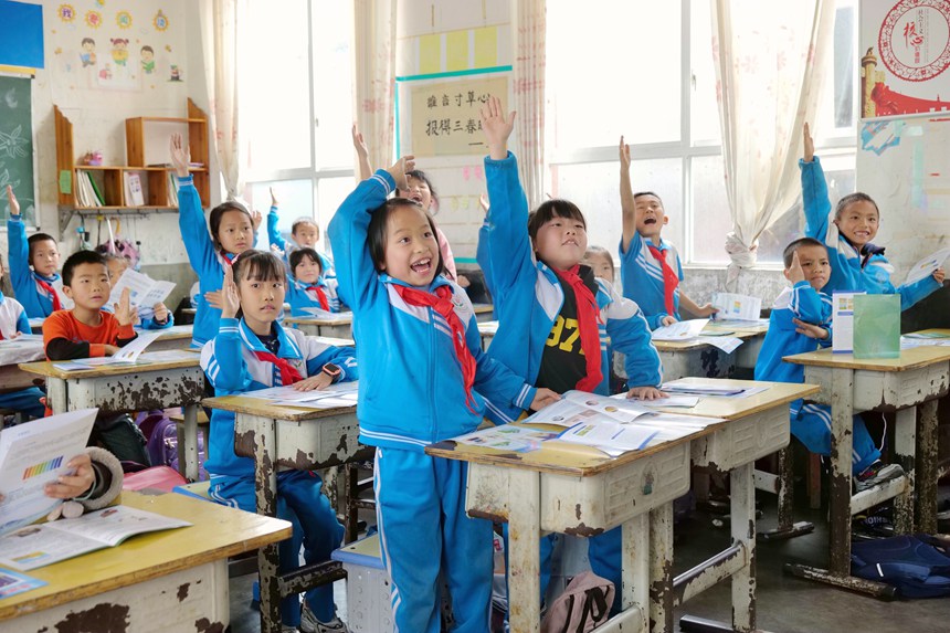 互動(dòng)問(wèn)答環(huán)節(jié)，同學(xué)們正在踴躍答題。