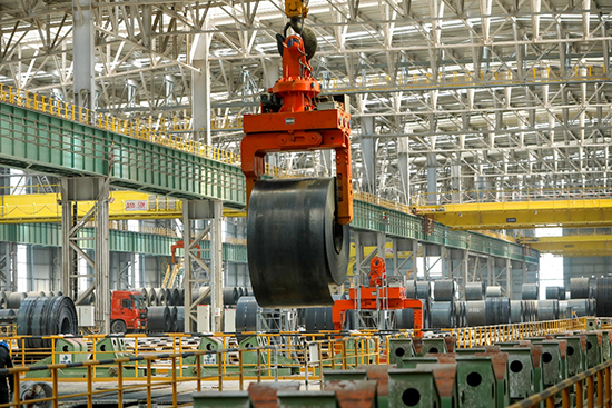 豐南區(qū)臨港經(jīng)濟(jì)開(kāi)發(fā)區(qū)的河北縱橫集團(tuán)豐南鋼鐵有限公司實(shí)景。 李秀清攝