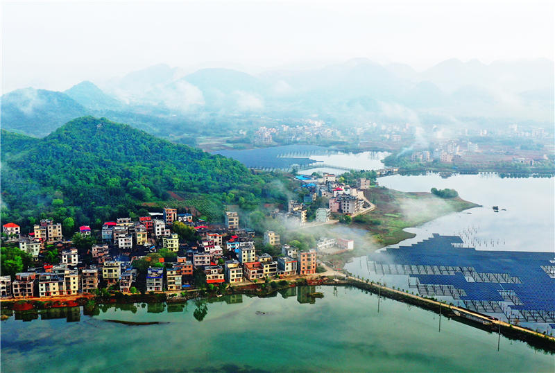 湖南省郴州市嘉禾縣千家洞水庫風(fēng)光。黃春濤攝