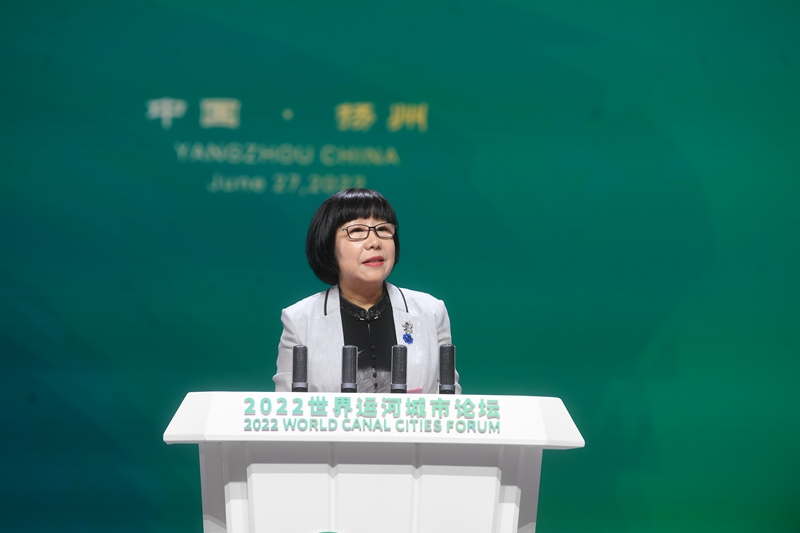 人民網(wǎng)黨委委員、監(jiān)事會主席唐維紅在大會上發(fā)言。邵丹攝
