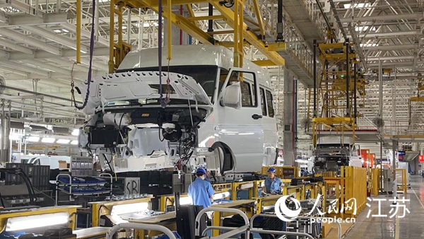 南京依維柯汽車有限公司生產(chǎn)車間。黃啟源攝