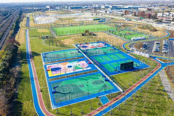 南京北站樞紐經(jīng)濟區(qū)環(huán)境整治項目一期。江北新區(qū)樞紐供圖