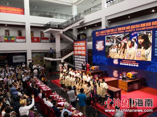 圖為參賽選手集體亮相。尹海明 攝