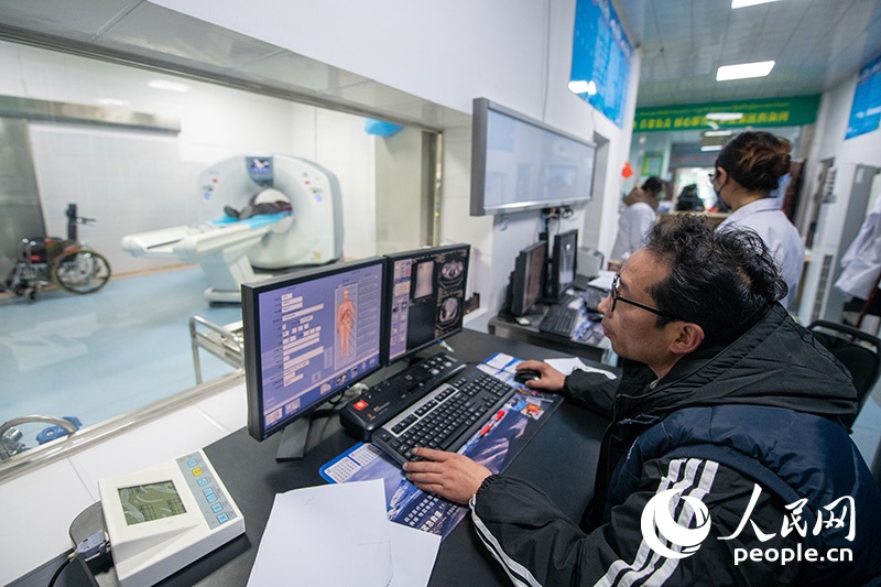 震中日記｜“謝謝，曼巴啦！”