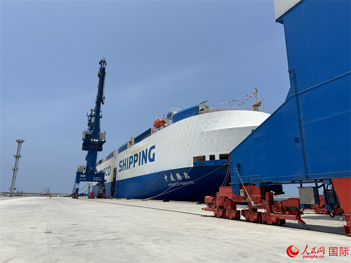 當(dāng)?shù)貢r(shí)間11月15日，?？吭阱X凱港的船只。人民網(wǎng)記者 周雨攝