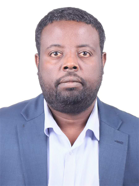 圖為埃塞俄比亞亞的斯亞貝巴大學(xué)政策研究員巴盧·德米西。受訪者供圖