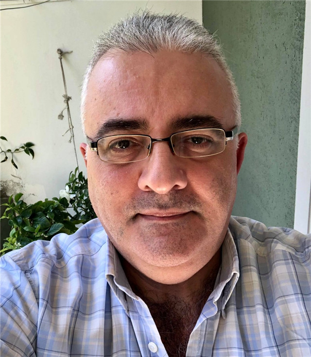 阿亞斯自拍照。受訪者供圖