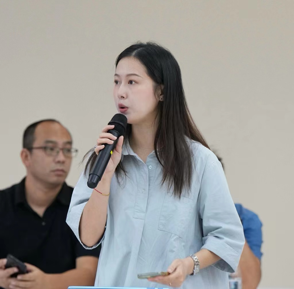 人民網(wǎng)記者提問。水利部供圖