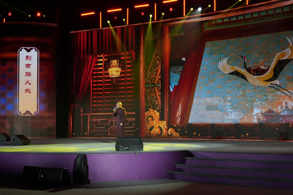 《菩薩蠻·黃鶴樓》節(jié)目現(xiàn)場。人民網(wǎng)記者 于凱攝