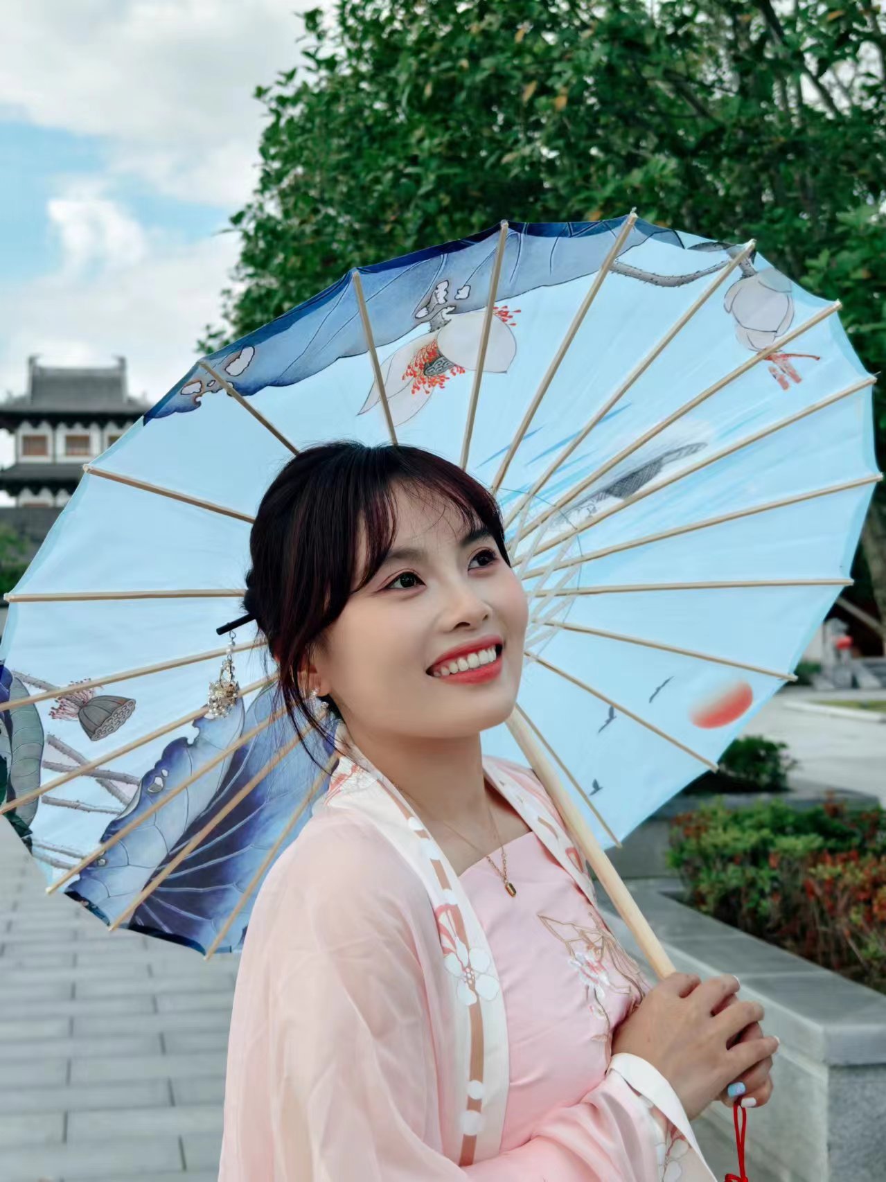 【2024打卡中國】穿越時空的對話:外國網(wǎng)紅探索包公故里文化園(組圖)_fororder_微信圖片_20240923164150