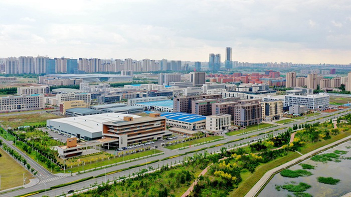 位于長春新區(qū)的一家家光電企業(yè)走上了協(xié)同化發(fā)展之路。（長春新區(qū)供圖）