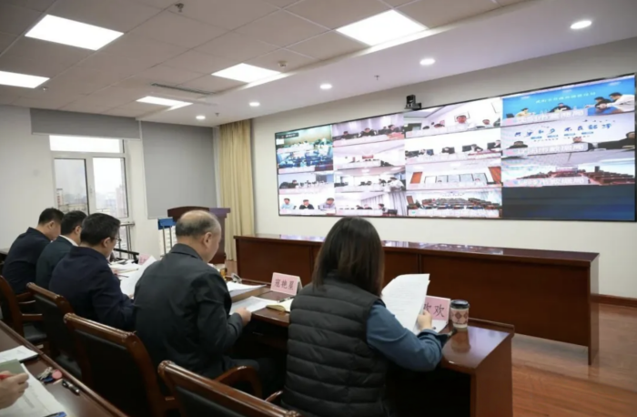 遼寧省數(shù)據(jù)局（省營(yíng)商局）召開(kāi)全省營(yíng)商環(huán)境疑難訴求清理攻堅(jiān)工作視頻會(huì)議，聽(tīng)取各地區(qū)2025年涉企營(yíng)商環(huán)境訴求辦理工作情況。遼寧省營(yíng)商局供圖