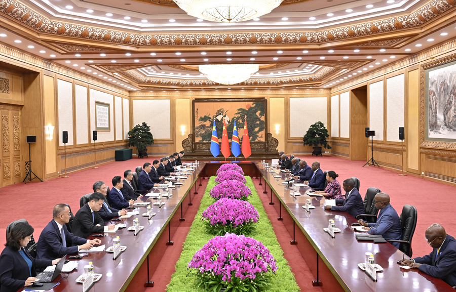 9月2日上午，國家主席習(xí)近平在北京人民大會堂會見來華出席中非合作論壇北京峰會的剛果（金）總統(tǒng)齊塞克迪。