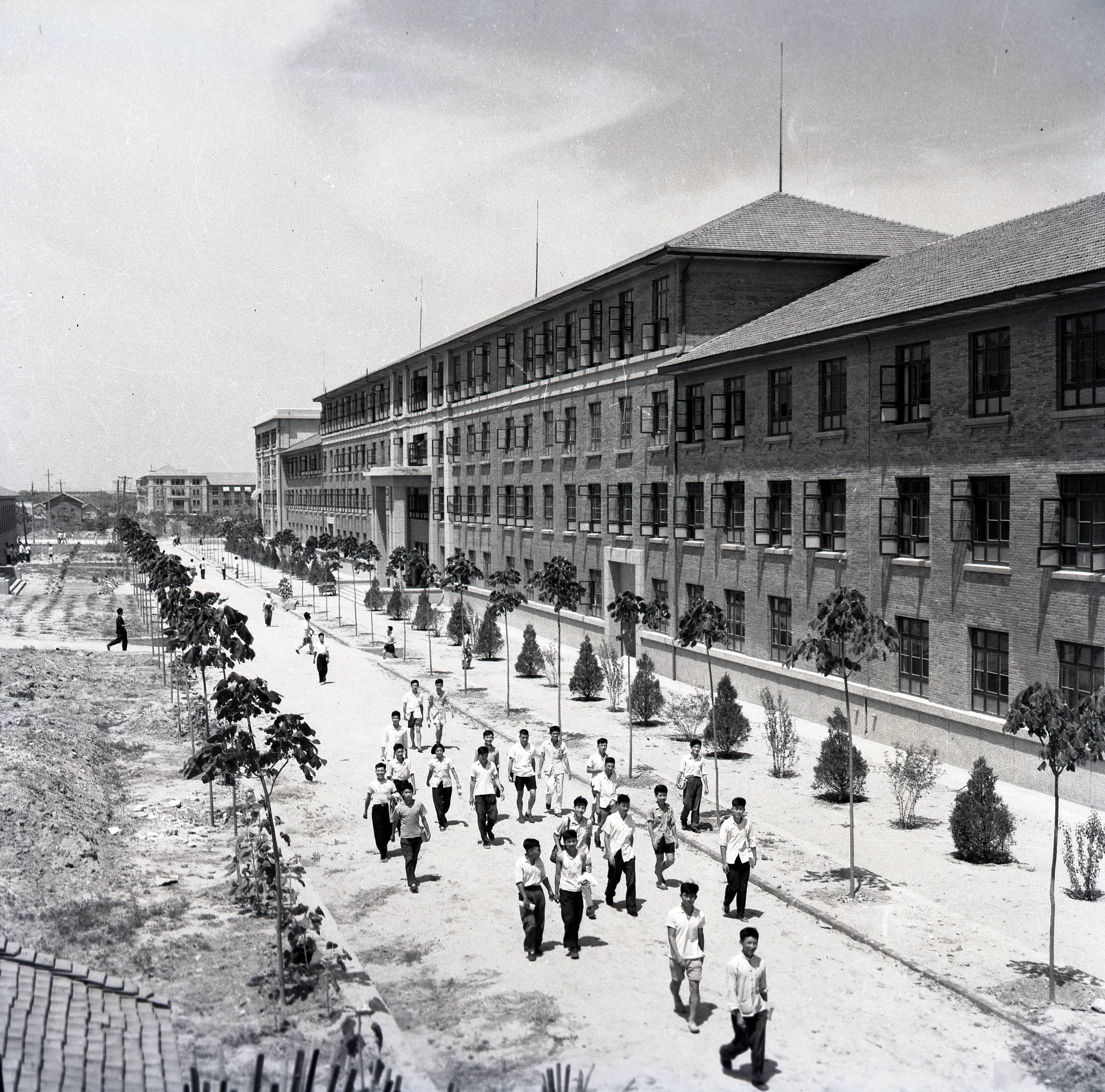 1959年拍攝的西遷后的交通大學(xué)校園一景（資料照片）。