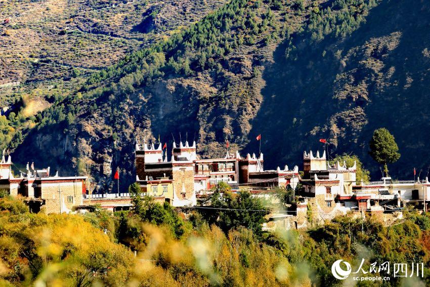 丹巴美景。李永安攝