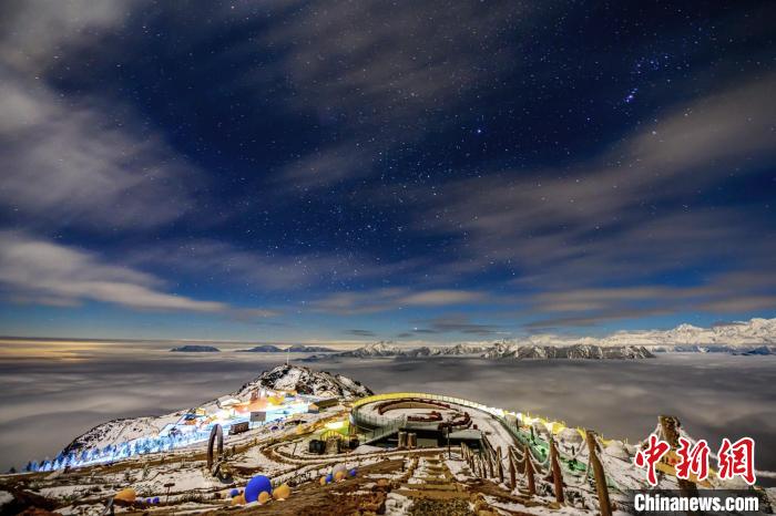 牛背山星空?！↑S業(yè)文 攝