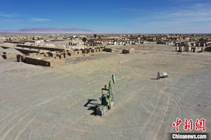 航拍青海省海西蒙古族藏族自治州茫崖市冷湖石油工業(yè)遺址保護(hù)區(qū)?！●R銘言 攝