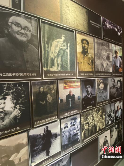 “老西藏”們。彭寧鈴 攝