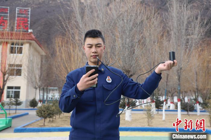 西藏：森林消防為“千里眼”“順風(fēng)耳”續(xù)航