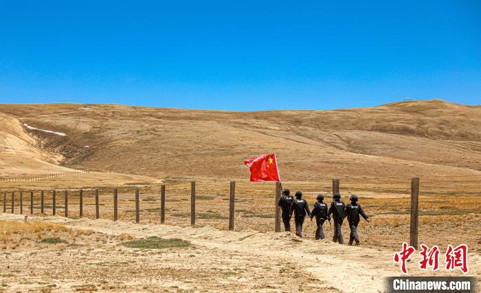 【十年@每一個奮斗的你】海拔5300米！看西藏亞熱邊境派出所的“追風”人