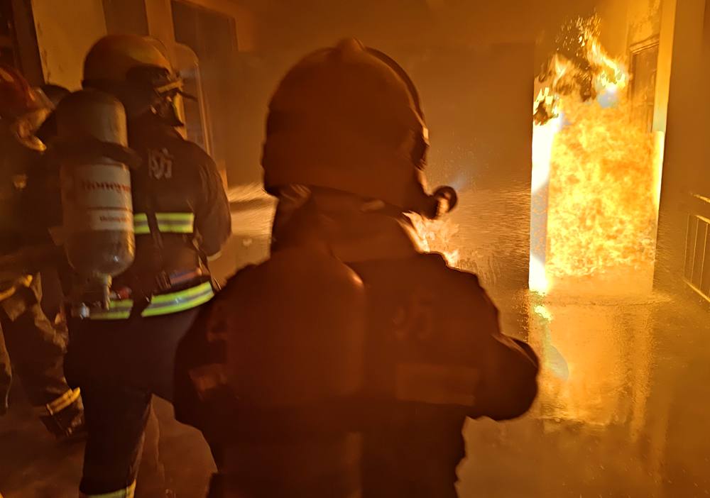 真火內(nèi)攻實(shí)操訓(xùn)練。