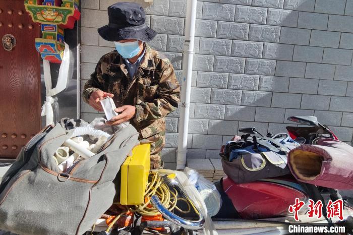 拉薩居民守望相助抗疫：大家的關(guān)系、距離更近了