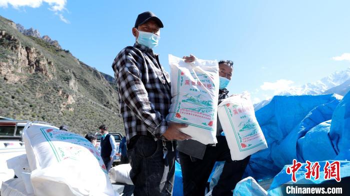 圖為合作社加工完成的優(yōu)質(zhì)糌粑。　嘉黎縣融媒體中心供圖