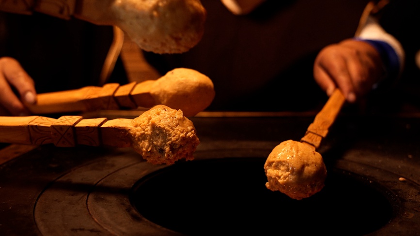  烤“結(jié)達”。