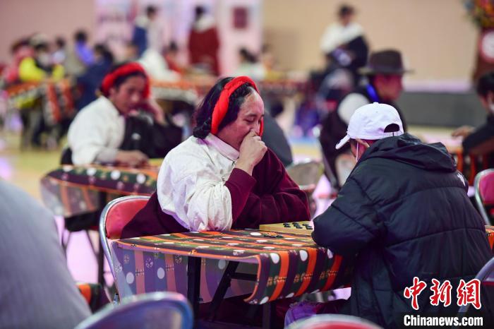 圖為比賽現(xiàn)場?！∝暩聛硭?攝