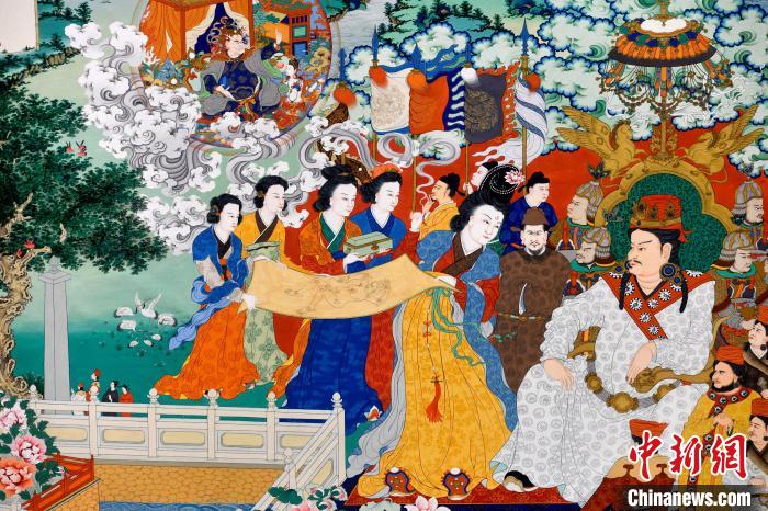 圖為5月16日，展覽中的新創(chuàng)唐卡作品(局部)。　李林 攝