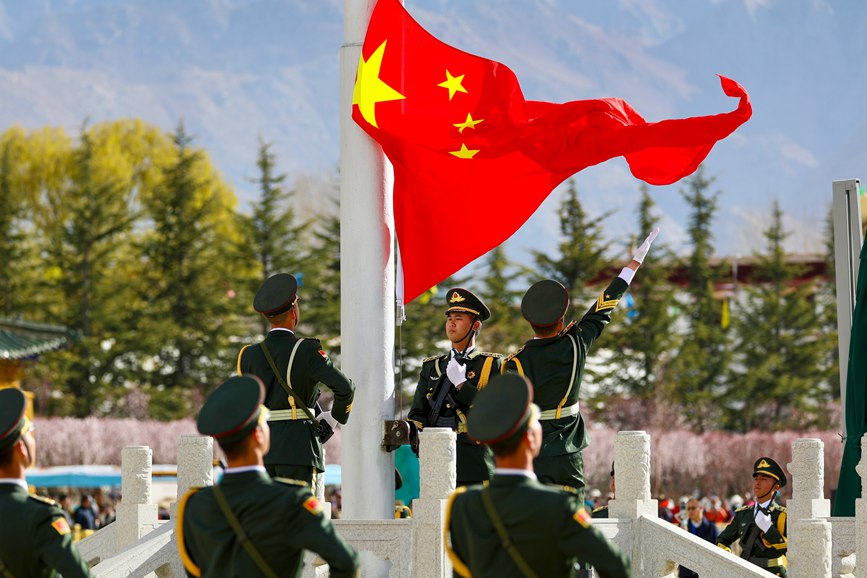 升旗儀式現(xiàn)場(chǎng)。