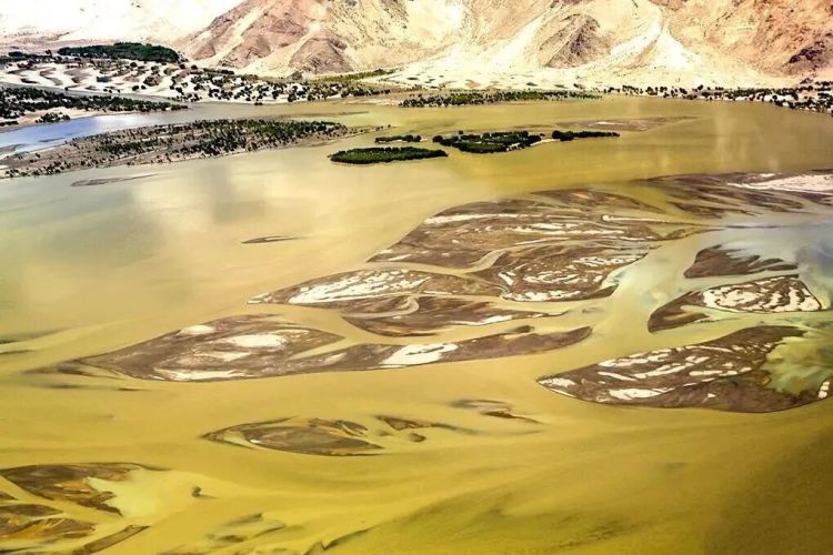 懂西藏的人，一定不會(huì)錯(cuò)過林芝的秋天